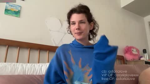 AstoriaLove online show from 03-31-26, 04:51