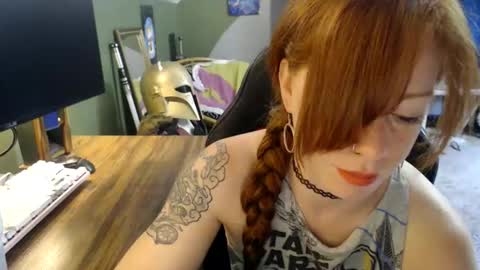 Snapshot of astraeasiren chatting on 06-08-26, 05:02 AstraeaSiren online show from 06-08-26, 05:02