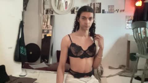 Snapshot of astrodoll chatting on 02-20-25, 02:57 Astro Doll online show from 02-20-25, 02:57