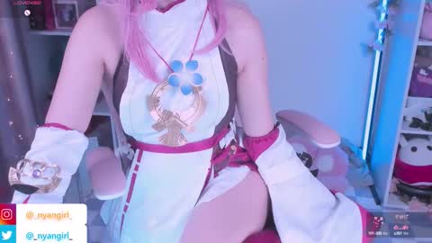 Bonnie online show from 09-17-25, 07:26