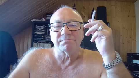 asusandy online show from 10-23-25, 01:32