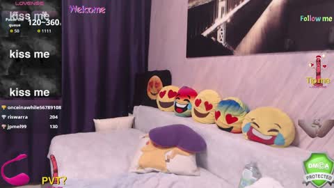 Snapshot of asweetmaya chatting on 05-27-26, 01:57 ASweetMaya online show from 05-27-26, 01:57