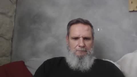 Snapshot of atatanka chatting on 10-27-25, 12:31 atatanka online show from 10-27-25, 12:31