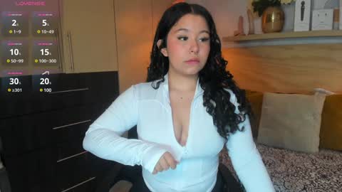 Snapshot of atena_cuteee chatting on 12-27-24, 07:03 sofia online show from 12-27-24, 07:03