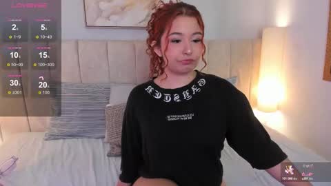 Snapshot of atena_cuteee chatting on 10-02-25, 02:18 sofia online show from 10-02-25, 02:18