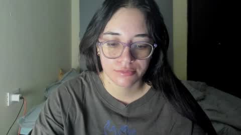 Snapshot of atenas__05 chatting on 06-22-26, 09:28 atenas online show from 06-22-26, 09:28