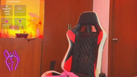 Snapshot of atenea_fit chatting on 05-13-26, 01:25 atenea_fit online show from 05-13-26, 01:25