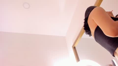 Snapshot of atenea_lux chatting on 07-09-26, 06:23 atenea lux online show from 07-09-26, 06:23