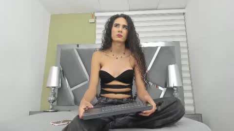 Snapshot of atenea_sexxx chatting on 07-21-26, 04:04 atenea online show from 07-21-26, 04:04