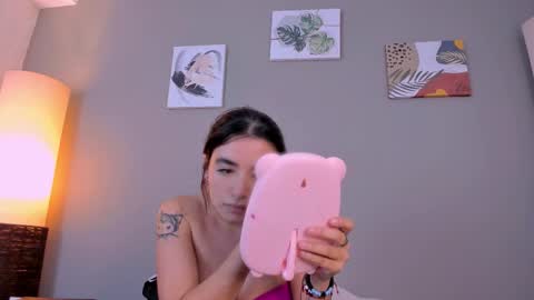 Snapshot of atenea_storm chatting on 10-13-25, 03:39 Atenea online show from 10-13-25, 03:39