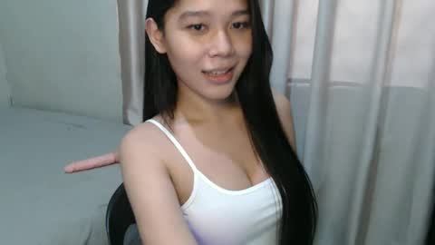 Snapshot of atheena_charm chatting on 01-06-25, 12:37 Athena online show from 01-06-25, 12:37
