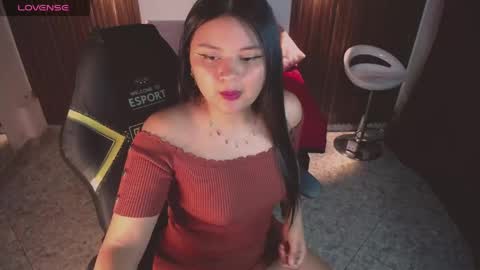 Snapshot of athena_snaw chatting on 05-20-26, 02:29 athena_snaw online show from 05-20-26, 02:29