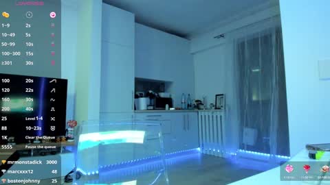 Snapshot of athenagray chatting on 12-17-24, 04:53 Athena online show from 12-17-24, 04:53