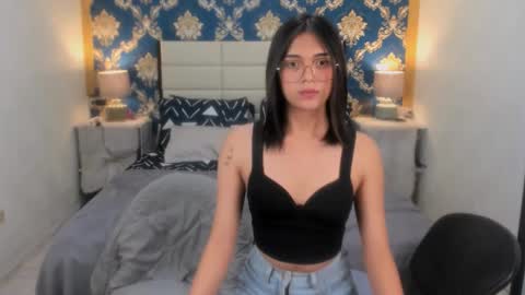 Snapshot of athenaheart chatting on 02-12-25, 10:35 Ady online show from 02-12-25, 10:35