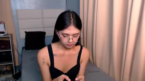 Snapshot of athenaheart chatting on 03-10-25, 04:49 Ady online show from 03-10-25, 04:49