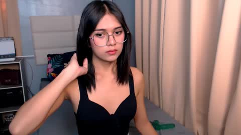 Snapshot of athenaheart chatting on 03-11-25, 11:26 Ady online show from 03-11-25, 11:26