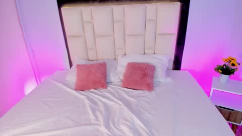 athenea__fox online show from 10-11-25, 11:20