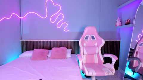 athenea__fox online show from 05-12-26, 11:51