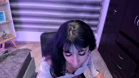 Snapshot of athenea_brown chatting on 12-17-24, 10:34 Athenea online show from 12-17-24, 10:34