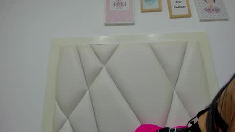 Atilana Diaz online show from 02-16-26, 04:03