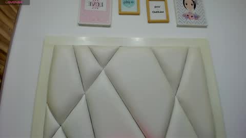 Snapshot of atilana_diaz chatting on 04-17-26, 05:49 Atilana Diaz online show from 04-17-26, 05:49