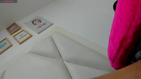Snapshot of atilana_diaz chatting on 04-30-26, 08:57 Atilana Diaz online show from 04-30-26, 08:57