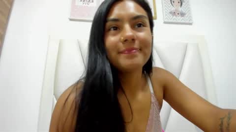 Snapshot of atilana_diaz chatting on 05-12-26, 06:38 Atilana Diaz online show from 05-12-26, 06:38