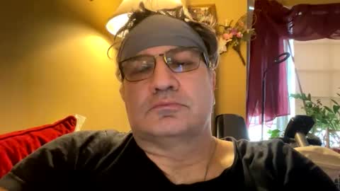 Snapshot of atozzzz chatting on 03-22-26, 03:37 atozzzz online show from 03-22-26, 03:37