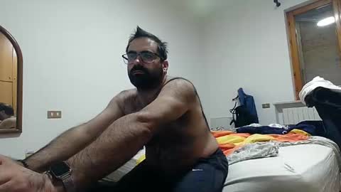 Snapshot of attila85 chatting on 10-24-25, 09:44 Bleakw85 online show from 10-24-25, 09:44