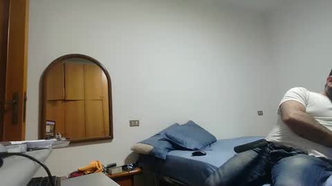 Snapshot of attila85 chatting on 03-07-26, 05:21 Bleakw85 online show from 03-07-26, 05:21