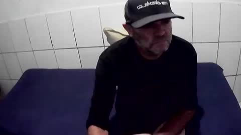 Snapshot of augustopierdona26 chatting on 02-23-26, 07:11 cesar augusto online show from 02-23-26, 07:11