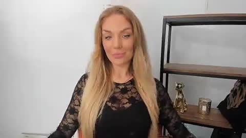 Snapshot of aullorasensual chatting on 03-27-26, 07:36 AulloraSensual online show from 03-27-26, 07:36