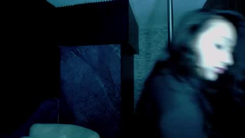 aura_cute_ online show from 04-16-26, 02:51