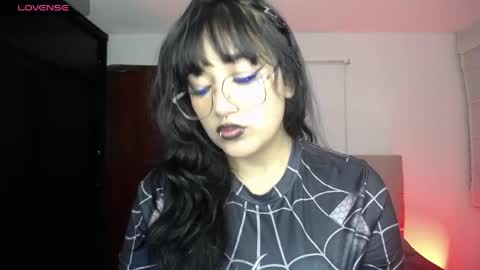 Snapshot of aura_cute_ chatting on 05-31-26, 03:04 aura_cute_ online show from 05-31-26, 03:04