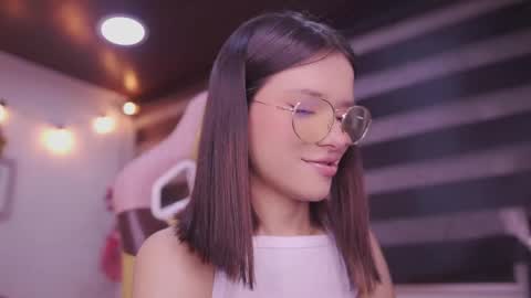 aura_rouss online show from 12-22-25, 11:46