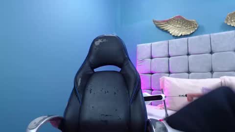 Aura Arnau online show from 01-07-26, 04:42