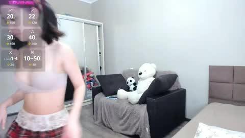 Snapshot of aurelia_katto chatting on 06-02-26, 05:42 Rose online show from 06-02-26, 05:42