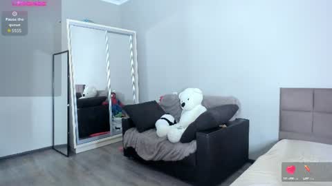 Snapshot of aurelia_katto chatting on 07-16-26, 05:57 Rose online show from 07-16-26, 05:57