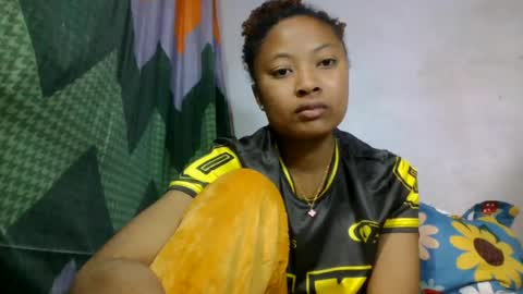 aurelie08 online show from 06-12-26, 06:51