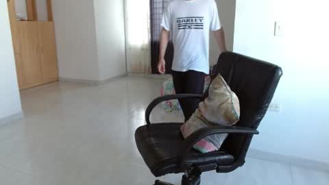 Aureliano online show from 04-14-26, 08:59