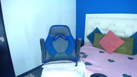 aurimel valentina online show from 01-30-25, 11:02