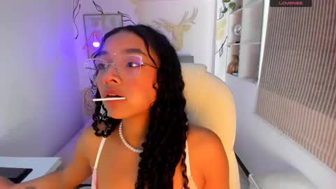 aurora_blis online show from 10-12-25, 02:27