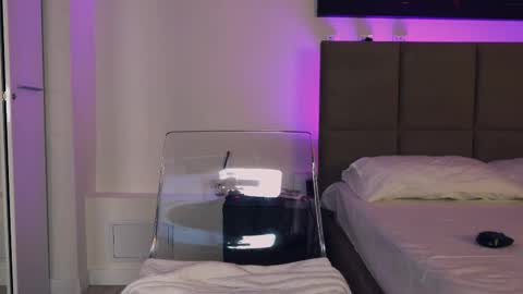 Aurora online show from 12-05-25, 01:09