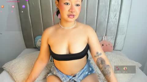Snapshot of aurora_johnson_ chatting on 06-21-26, 06:38 A U R O R A online show from 06-21-26, 06:38