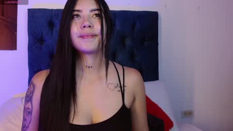 Aurora monroee online show from 04-17-26, 11:46