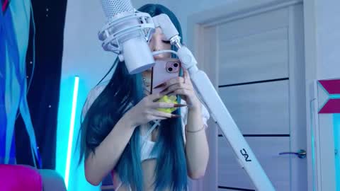 AURORA NATSUKI online show from 11-22-25, 11:31