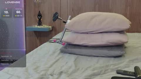 Snapshot of aurora_radiance chatting on 11-08-25, 08:47 Serena online show from 11-08-25, 08:47