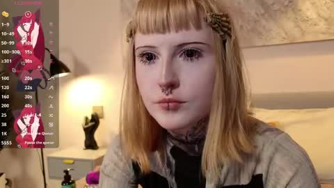 Snapshot of aurora_radiance chatting on 05-18-26, 09:59 Serena online show from 05-18-26, 09:59
