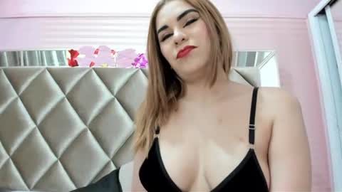 Snapshot of aurora_rossii chatting on 06-11-26, 03:04 aurora_rossii online show from 06-11-26, 03:04
