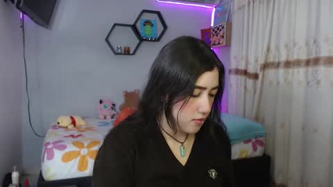 Aurora  online show from 02-18-25, 05:10